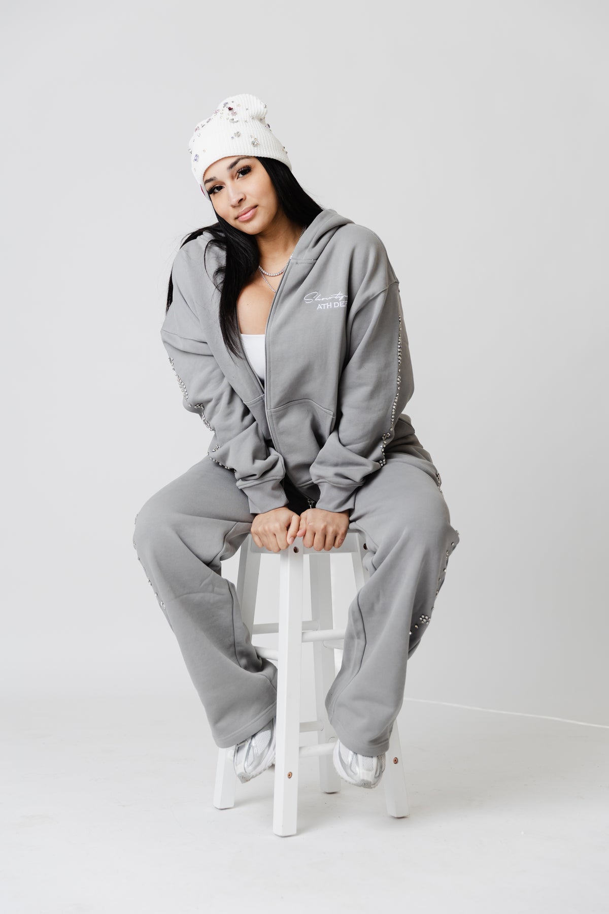 Showtyme Grey Crystal Set