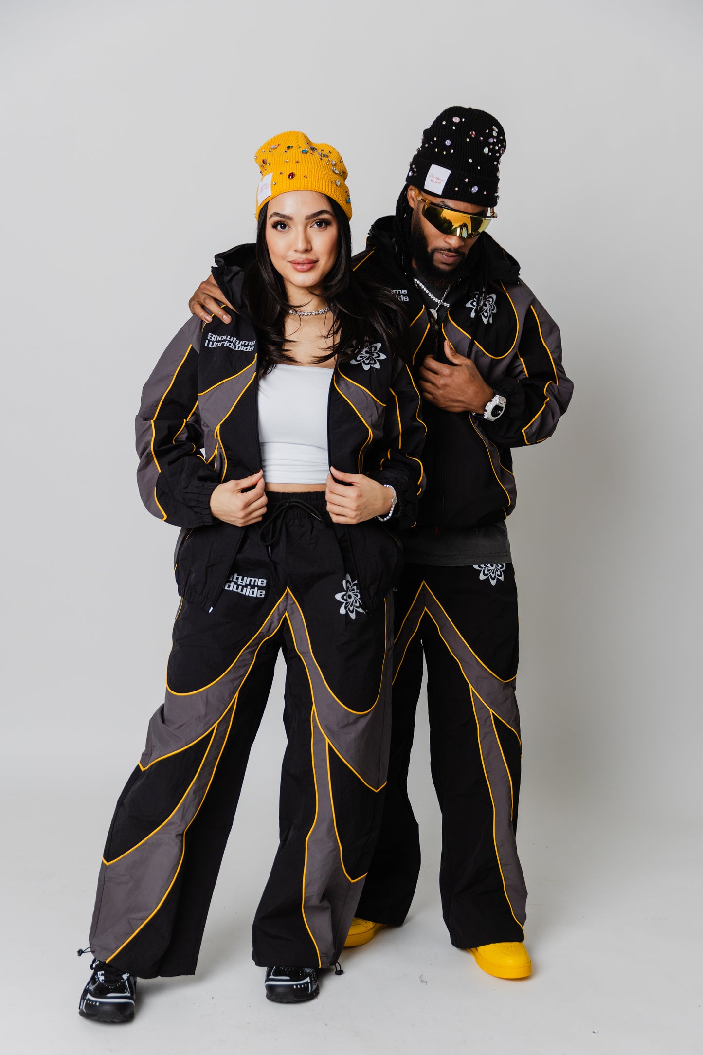 Showtyme Worldwide Windbreaker Set – Yellow