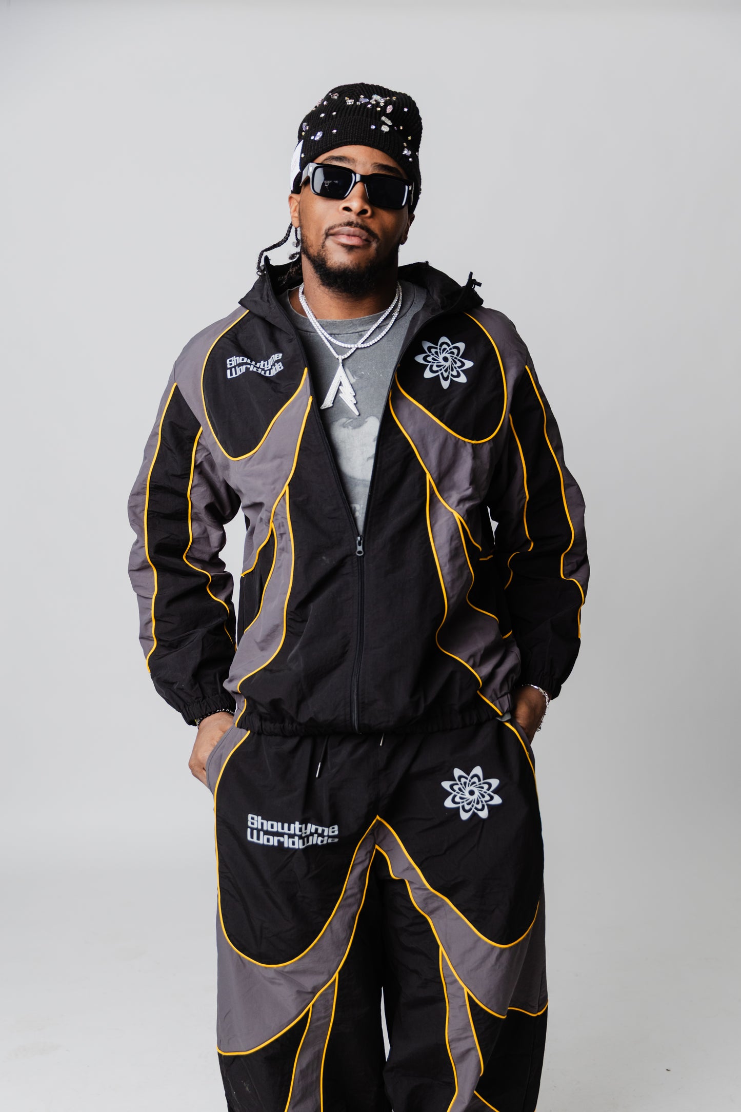 Showtyme Worldwide Windbreaker Set – Yellow